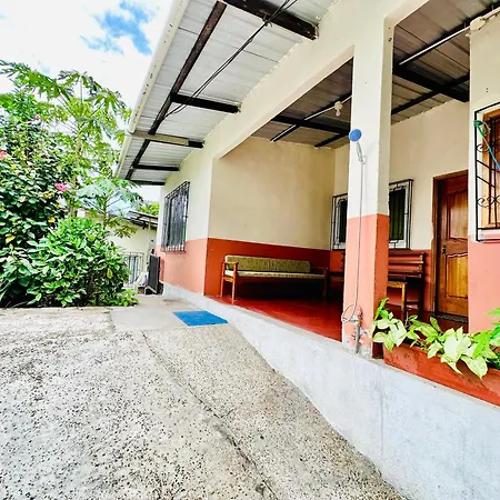 Casa Independiente Puerto Ayora  Exterior photo